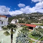 Yard Paradise 3* ديرمي