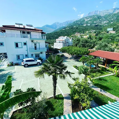 Hotel Yard Paradise 3*