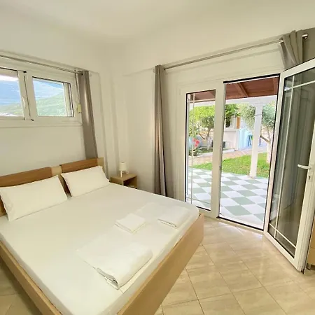 Yard Paradise 3* Dhërmi