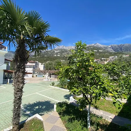 Hotel Yard Paradise
