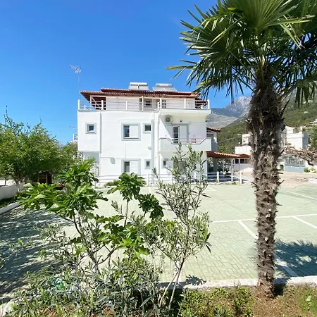 Hotel Yard Paradise 3*