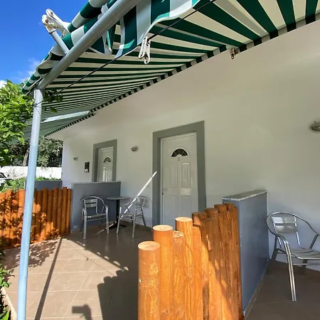 Yard Paradise Dhërmi