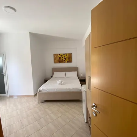 Yard Paradise 3* Dhërmi