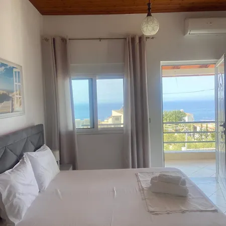 Yard Paradise מלון