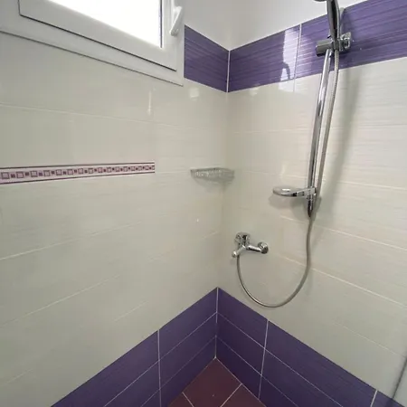 מלון Yard Paradise דרמי