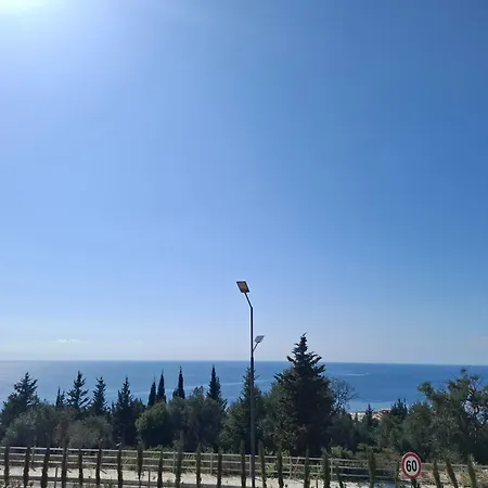 فندق Yard Paradise ديرمي