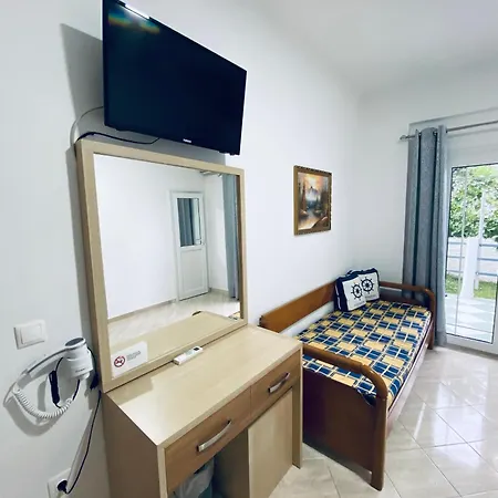 Yard Paradise Otel