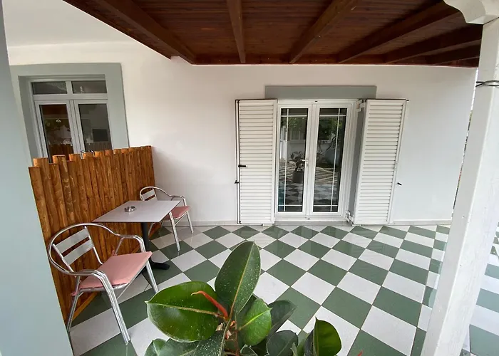 Yard Paradise 酒店 Dhërmi