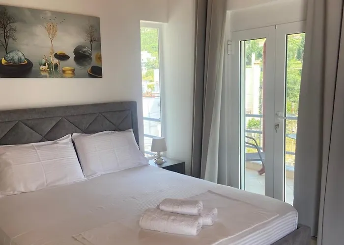 Yard Paradise 3* Dhërmi