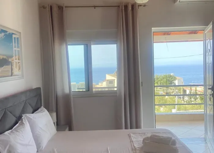 Yard Paradise מלון